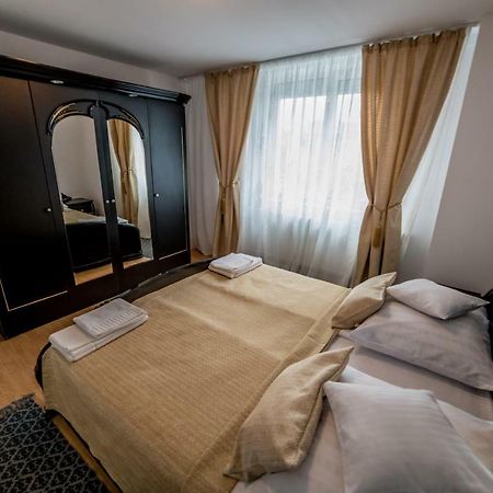 Apartament Sorina Maria Leilighet Deva Eksteriør bilde