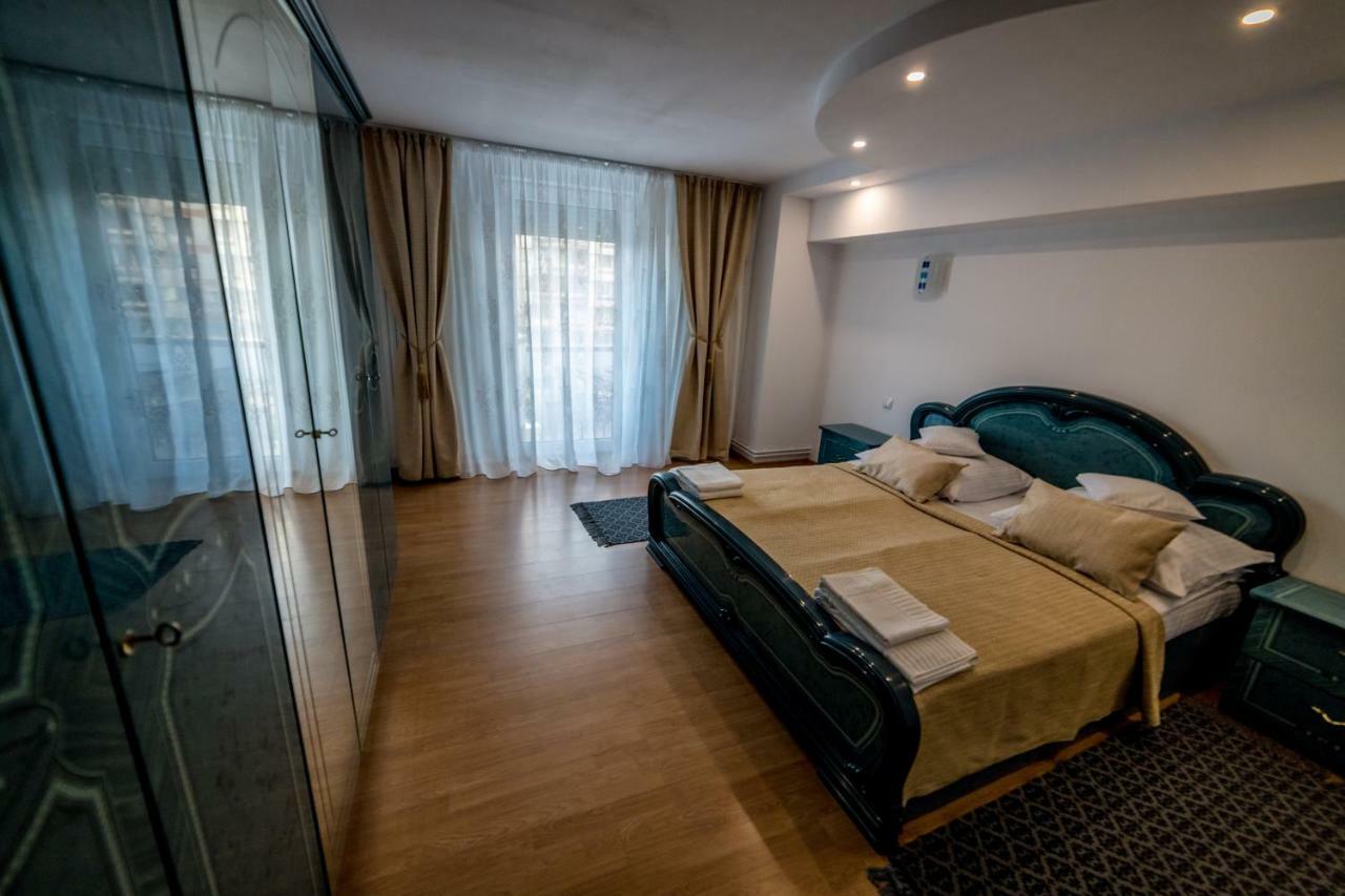 Apartament Sorina Maria Leilighet Deva Eksteriør bilde